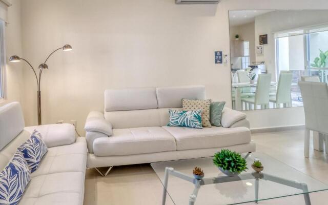 Villa Flamingos 437F at Selvanova 4B