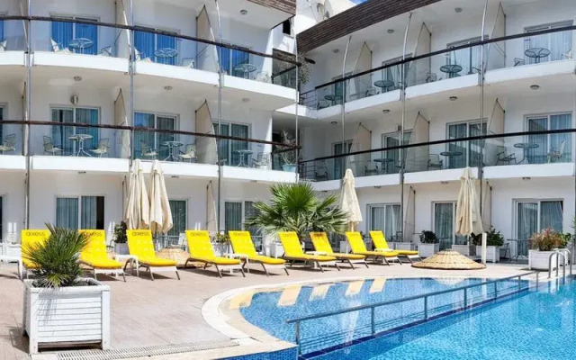 Li̇zboni̇a Çeşme Otel