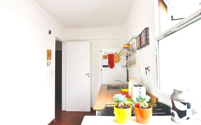 Modern studio with balcony by Sofacama