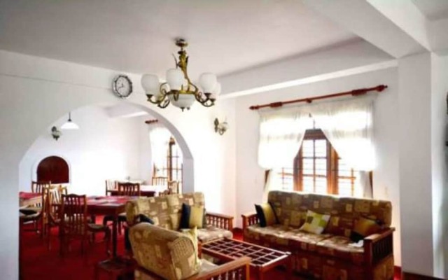 Royal Mount Hotel