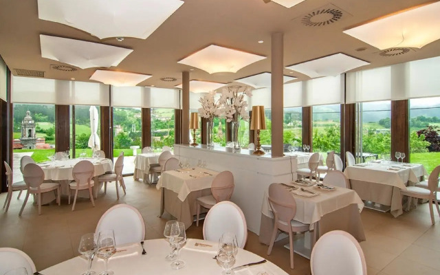 Hotel Torre Zumeltzegi