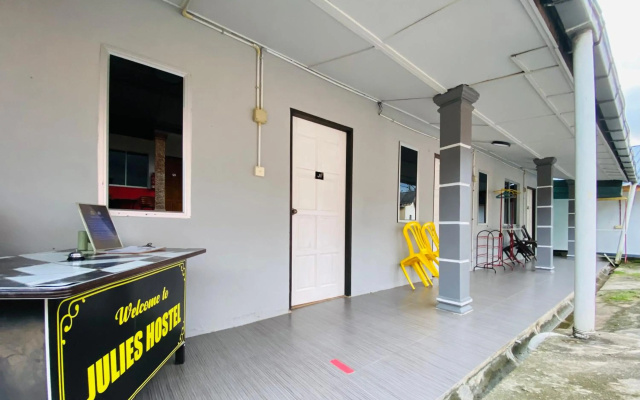 Julies Hostel Taman Negara - photo 2
