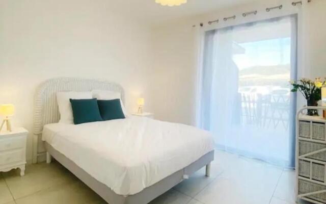 Sublime 40m near the beach of Agosta!