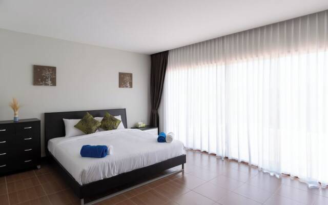 East Villa 4
