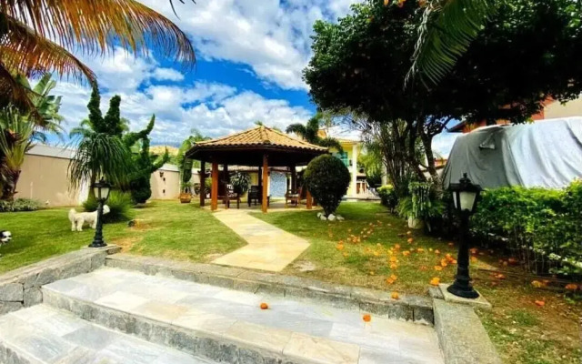 Villa Amarela