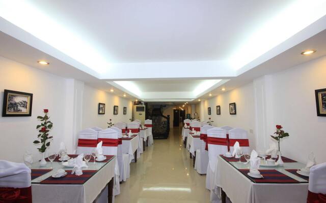 Hanoi Crystal Hotel