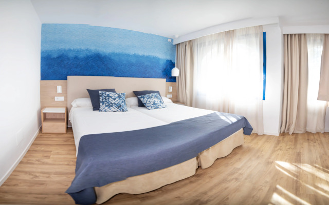 Parque Nereida Suites Hotel