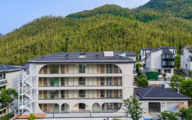 Anji Yunshang Prairie · Mountain Companion Boutique Stay (Panda Tribe Adventure Park) – Outside – Huzhou