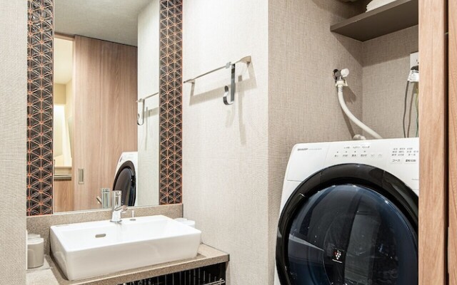 Section L Yushima - Ueno