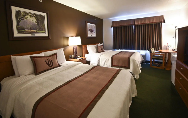 Draft Horse Inn and Suites
