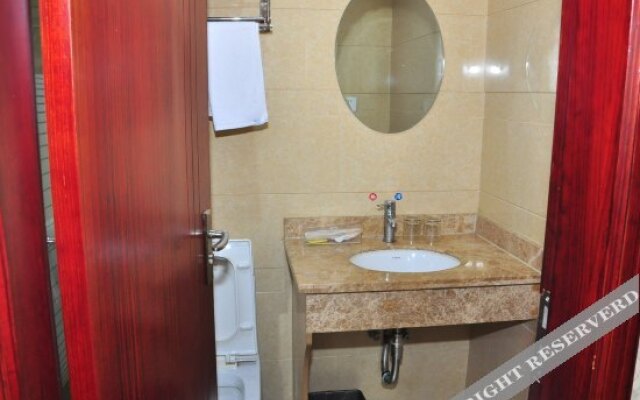 Xiaodongmen Holiday Business Hotel