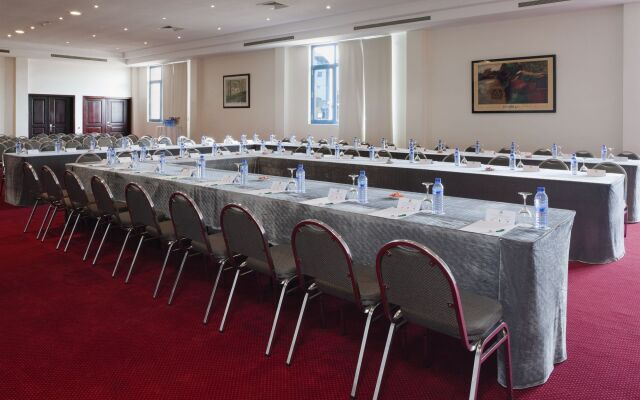 Holiday Inn Accra Airport