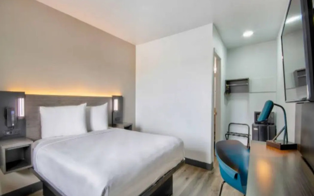 Motel 6 Austin, TX - North