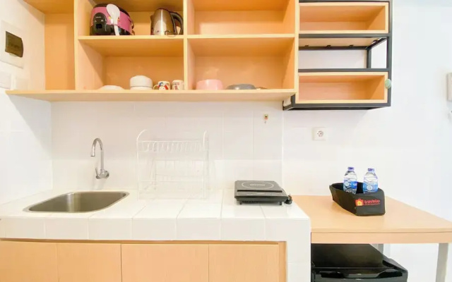 Good Cozy Living Studio Apartment At Tokyo Riverside Pik 2