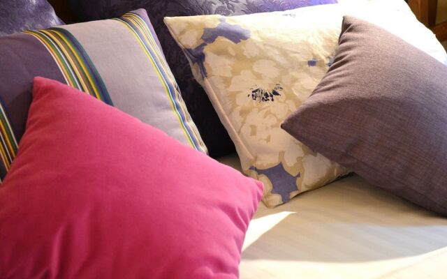 Les Feuilles dAcanthe