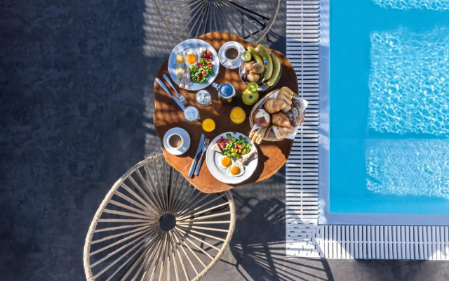 Orizontes Hotel Santorini