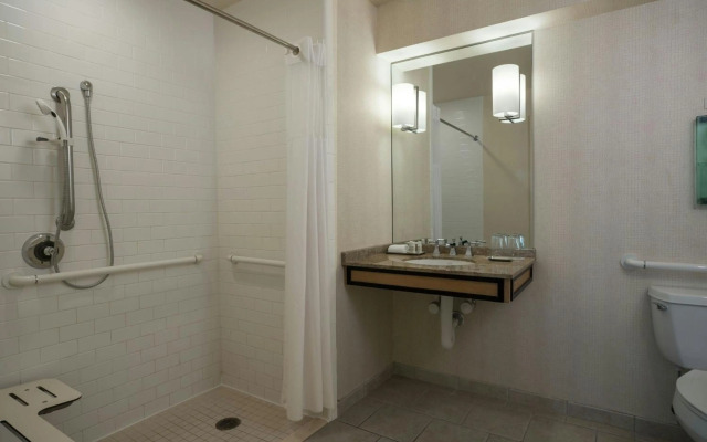 Renaissance New Orleans Arts Warehouse District Hotel