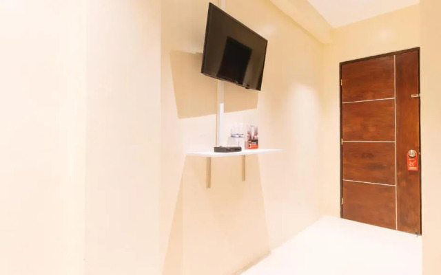 RedDooorz @ Laiya Vivo Hotel Batangas