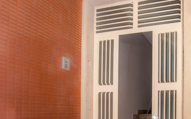 Sr-f943-ulag29a1 - Anita Apartment