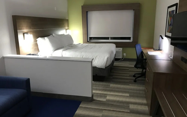 Holiday Inn Express Naples South - I-75