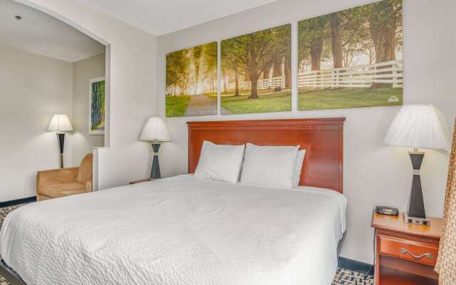 Days Inn by Wyndham Coliseum Montgomery AL
