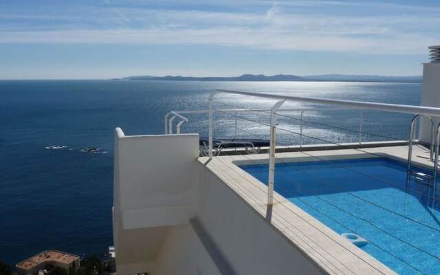 House with 3 Bedrooms in Roses, with Wonderful Sea View, Private Pool, Furnished Terrace - 2 Km From the Beach