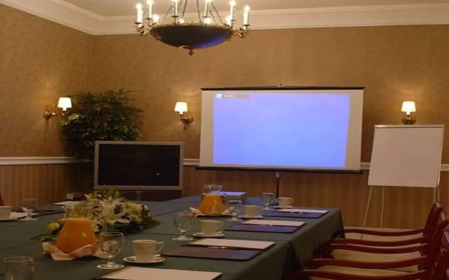 Issham Hotel