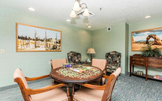 Highland Estates Resort Hotel