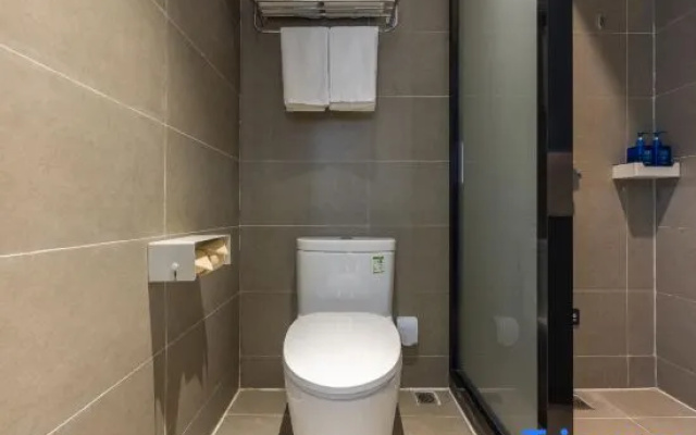 HanTing Hotel (Xining Shengli Road People's Park) – Bathroom – Xining