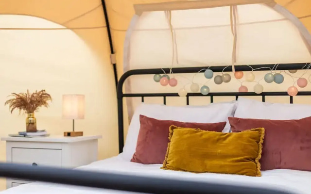 Luxury Glamping - Charlcombe Valley Orchards Bath