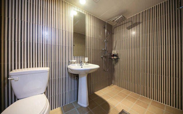 Daegu Gwangjang Koa Nana