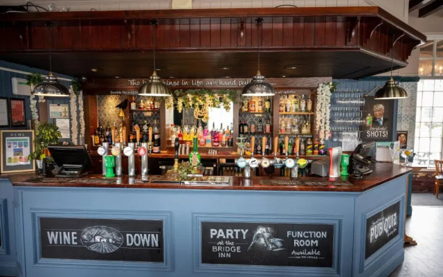 Bridge Inn Hotel
