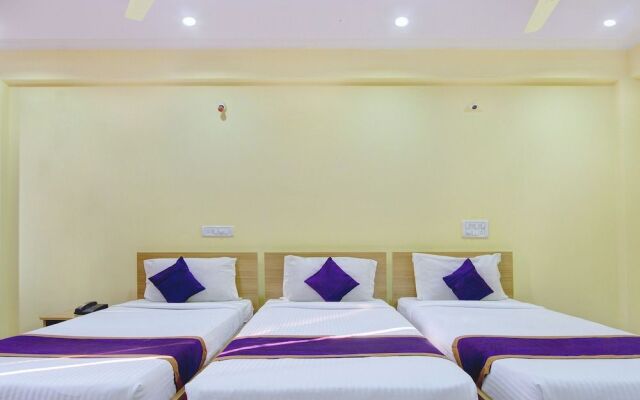 OYO 11535 Sri Sai Comforts