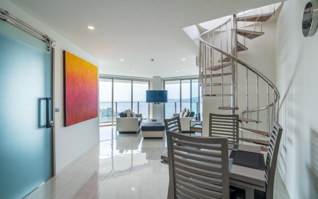 Oceana Kamala by Lofty
