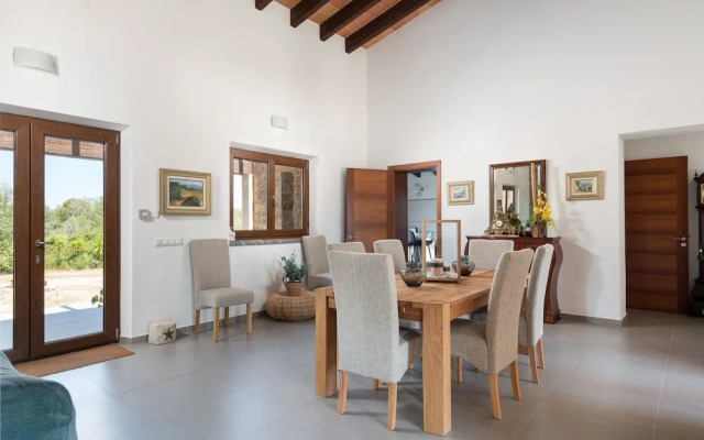 Bellpuig 4 in Art With 3 Bedrooms and 2 Bathrooms