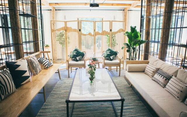 Qizhu Younan Mountain Boutique Guesthouse