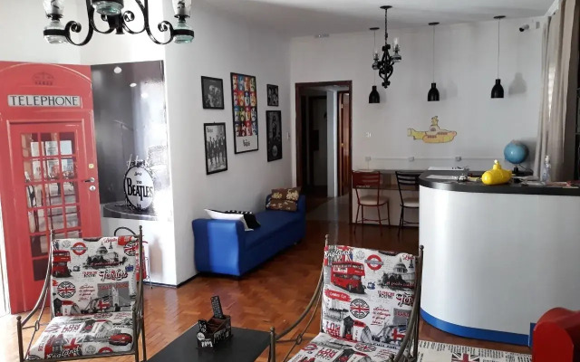 Casa Beatles Hostel Bauru