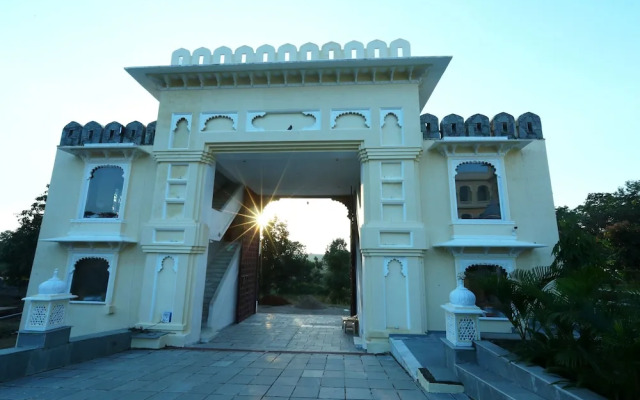 The Everest Hill Resort
