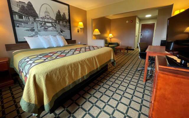 Super 8 by Wyndham Rolla