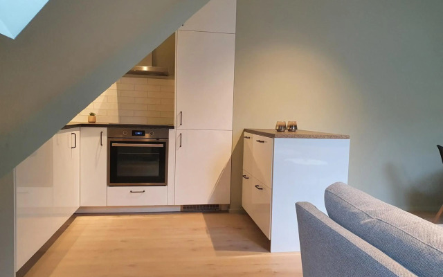 Kong Oscars Apartments