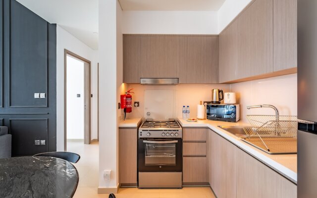 The Elevated Abode 1BHK Apt in Downtown