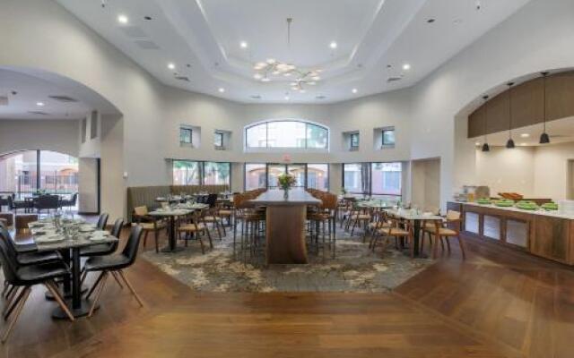 DoubleTree Suites by Hilton Hotel Sacramento - Rancho Cordova