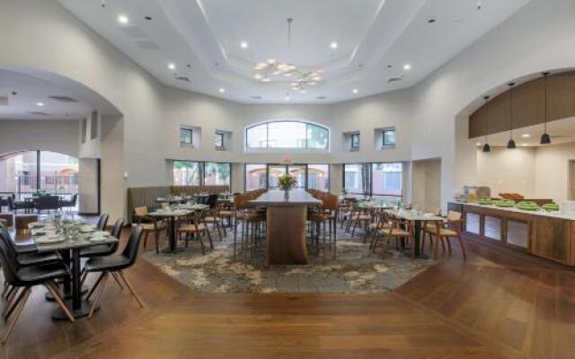 Doubletree Suites By Hilton Hotel Sacramento