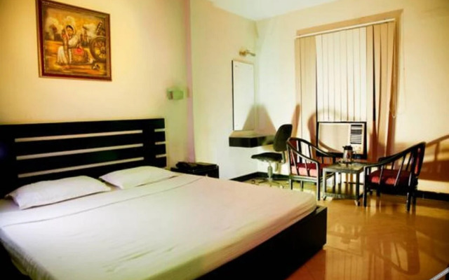 Hotel Sheela Towers