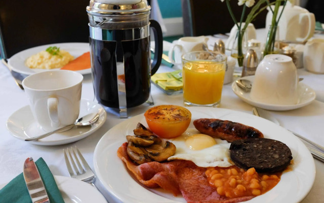 The Willowsmere - Adults Only