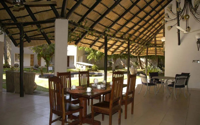 Guest Paradise Lodge