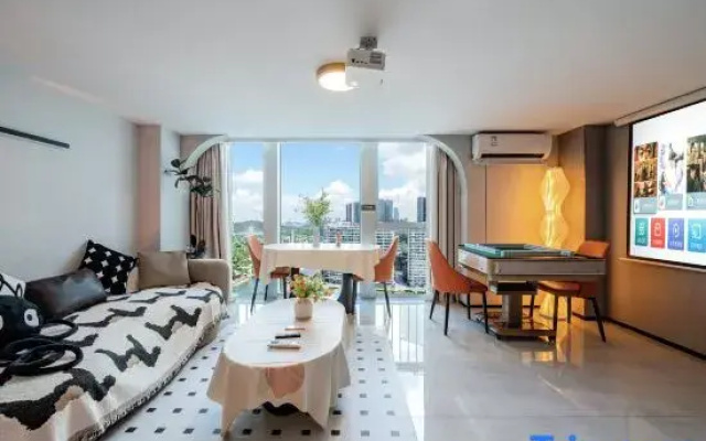 Yuetu Qianbo Homestay (Shunde Overseas Chinese Town Happy Coast Branch)