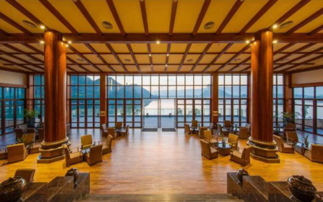 BJG Swan Lake Hot Spring Hotel