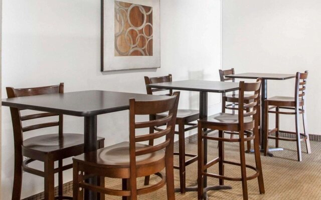 Parkview Inn and Conference Center