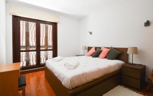 Sesimbra 99 - T2 Apartment